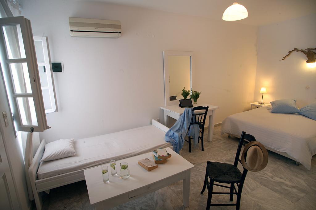 Voula Apartments & Rooms Турлос Стая снимка